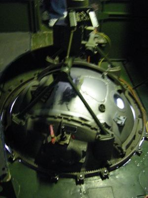 Underside ball turret, B17
Taken at Evergreen Aerospace Museum, McMinnville, Oregon
