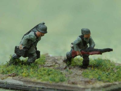 German Infantry LMG team
