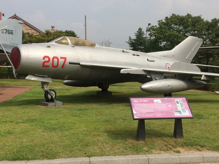 Korean War Memorial Museum Photos, North Korean MiG19