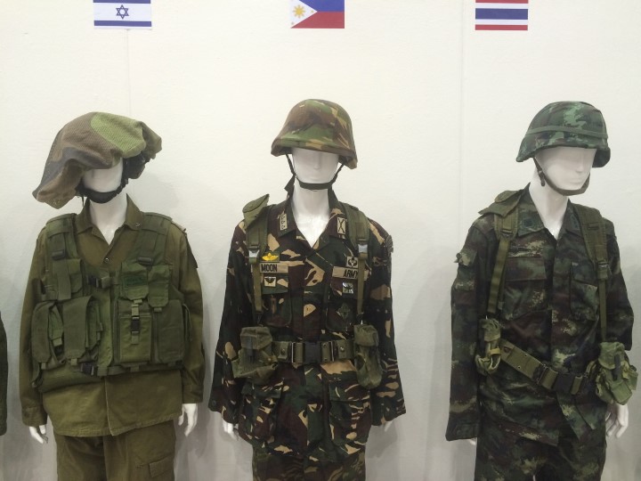 Uniforms of the World Modern Armies real kit