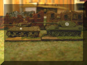Disguised_Panther_&_M10.JPG (57082 bytes)
