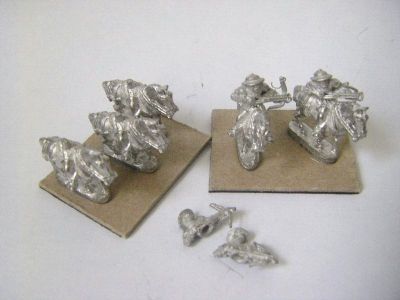 Mounted Crossbowmen
Mounted Crossbowmen RMO-10 . 2 part castings with the riders legs cast on the horses. No variations in headgear or rider pose/costume
Keywords: unbarded