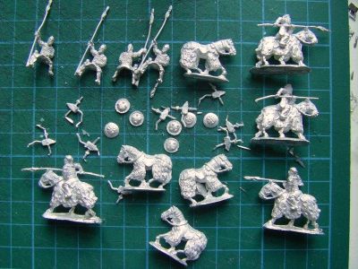Islamic Elite Cavalry/Guard 
Islamic Elite Cavalry/Guard (2 lancer variants on armoured horse) NB : The single piece lancer is currently withdrawn indefinitely - the latest mould is not giving a good enough quality casting for issue.
Keywords: mamluk, seljuk,