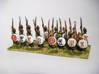 Carthaginian Spearmen
Spearmen from Essex, with [url=http://www.littlebigmenstudios.com/catalog/] Little Big Man shield transfers[/url] Figure code MPA 77 
Keywords: ecarthage lcarthage