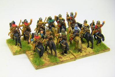  Carolingian mounted archers
They are jolly little fellows, very much "true" 15mm with just two poses in the pack (Code: CRL5) and come with separate horse and rider.
