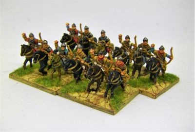  Carolingian mounted archers
They are jolly little fellows, very much "true" 15mm with just two poses in the pack (Code: CRL5) and come with separate horse and rider.
