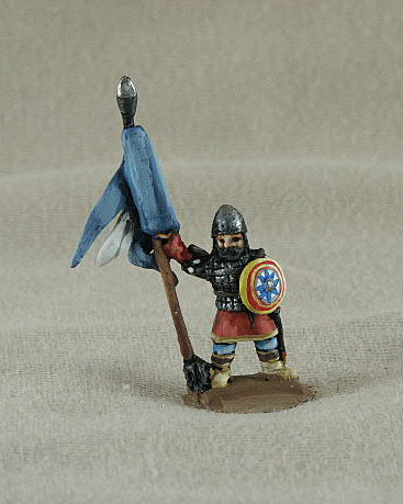 BYF09 Byzantine Standard Bearer
Byzantines from the C12-13 range of [url=http://www.donnington-mins.co.uk/]Donnington[/url]. Figures supplied by he manufacturer, and painted by their own painting service. With mail shirt, standard, plumed helmet

Keywords: Komnenan plbyzantine lbyzantine thematic