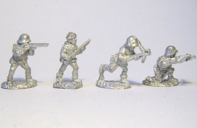 Swiss Crossbowmen & Handgunners
New castings from [url=http://www.donnington-mins.co.uk/]Donnington[/url], to be released at Salue 2009. These have a different sculptor to the "old" Donnington figures and will be sold under a different brand. Nice to see a kneeling crossbowman
Keywords: Swiss Medfoot