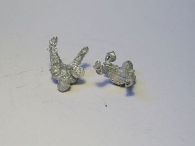 Men at Arms - mounted
New castings from [url=http://www.donnington-mins.co.uk/]Donnington[/url], to be released at Salue 2009. These have a different sculptor to the "old" Donnington figures and will be sold under a different brand. These are from the 100YW range and feature the new cast-on vamplate which can be drilled through to take a wire lance.
Keywords: barded unbarded