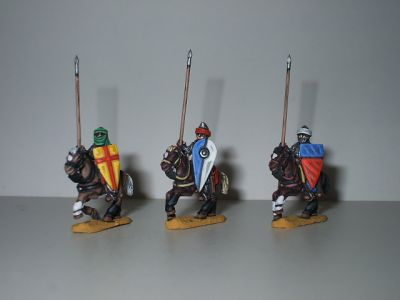 Crusader Mounted Knights with "Arabized" helm (3 knight/4 horse variants) Lances included
1150 to 1190 Crusader range from [url=http://www.legio-heroica.com/Crociati-en.html]Legio Heroica[/url] - pictures supplied by the manufacturer
Keywords: Crusader crusader latins efknights normans effoot