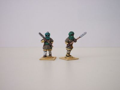 Crusade Era Arab Lutat macemen - 2 variants 
Arabs from [url=http://www.legio-heroica.com/Musulmani-en.html]Legio Heroica[/url], pics supplied by the manufacturer 
Keywords: fatimid