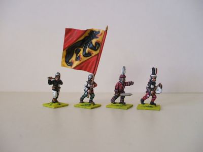1450-90 Swiss Officers
Swiss from [url=http://www.legio-heroica.com]Legio Heroica[/url] images provided by the manufacturer. Infantry command (Officer, standard bearers, musicians) - Standard bearers may be different from the one illustrated.
Keywords: Swiss