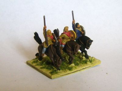 Dark Ages Cavalry
Dark ages mounted troops painted by Martin van Tol 
Keywords: Gothcav