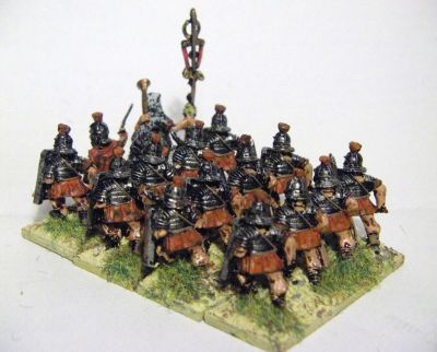 Early Imperial Roman Legionaries
EIR Legionaries from Old Glory, with LBMS Shield transfers
Keywords: EIR