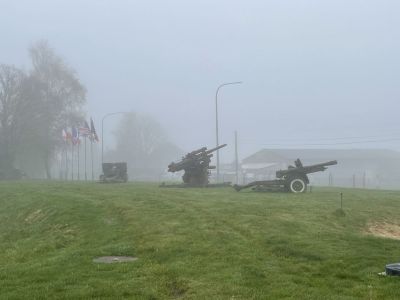 Artillery in the mist

