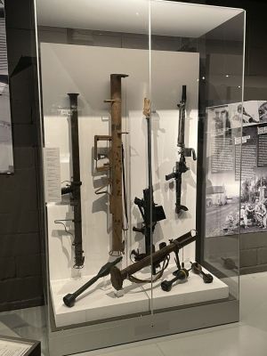 hand held AT weapons 
