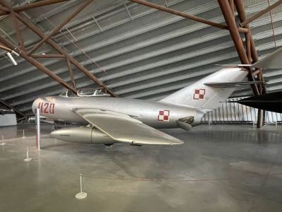MiG 15
