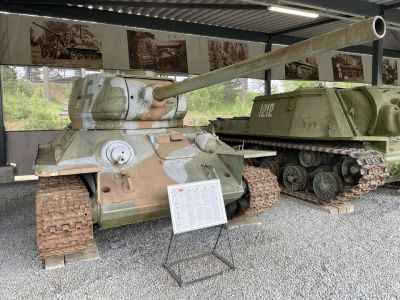 T34/85
