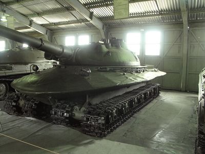 Obiekt 259 super-heavy tank Russian Post War
[url=http://www.missing-lynx.com/gallery/small/obiekt27972sz_1.html]read all about it on Stephen Zaloga's site[/url] - designed to withstand tactical nuclear blasts without being �turned turtle�! This special purpose tank was intended to fight on cross country terrain, inaccessible to conventional tanks, acting as a heavy breakthrough tank, and if necessary withstanding even the shockwave of a nuclear explosion. http://en.wikipedia.org/wiki/Object_279
