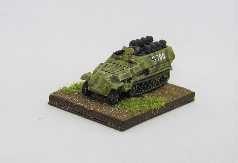 10mm WW2 Vehicles and Infantry for BKC, 10mm, Painted in 2021