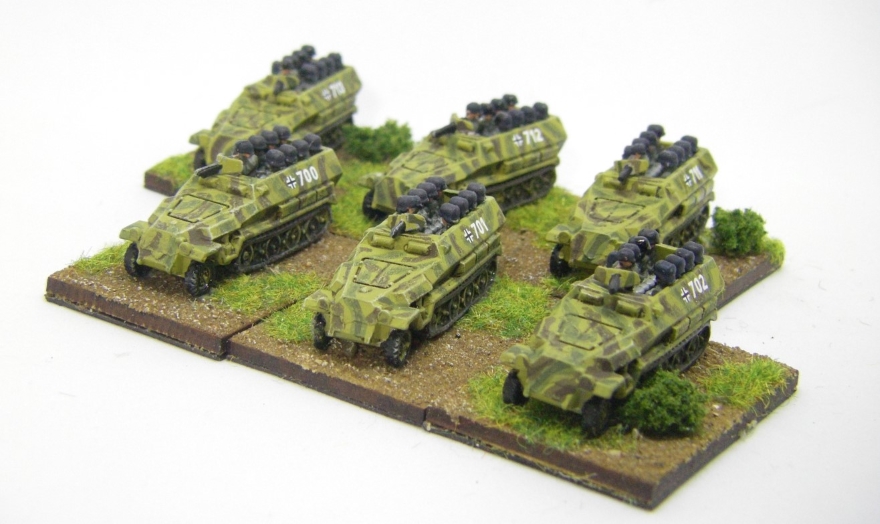 10mm WW2 Vehicles and Infantry for BKC, 10mm, Painted in 2021