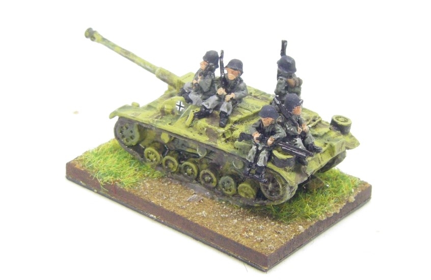 10mm WW2 Vehicles and Infantry for BKC, 10mm, Painted in 2021