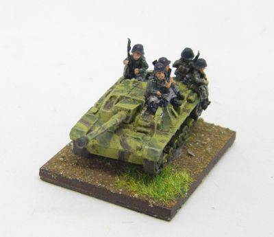 StuG with tank riders
Arrowhead German tank riders added. StuG originally had short "infantry support" barrel but I lost it when stripping it down for a repaint!
