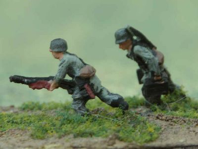German Infantry LMG team
