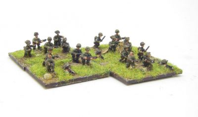 US Paras 
The mohican dudes are Pendraken
