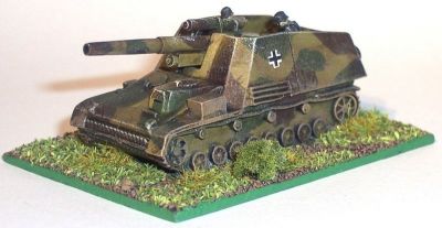 Hummel
150mm howitzer mounted on a Panzer IV chassis. The crew are Minifigs artillery crew.
Keywords: German Hummel self-propelled artillery