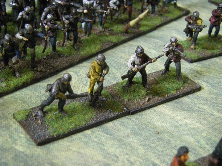 28mm 25mm L'Art de la Guerre Perry Plastics being painted