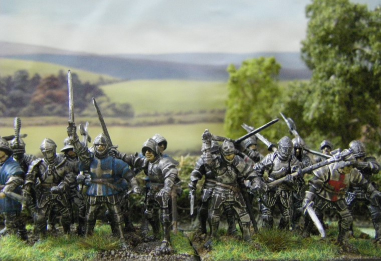 28mm 25mm L'Art de la Guerre Perry Plastic dismounted knights being painted