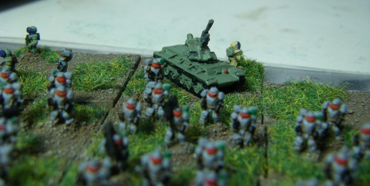 6mm, 1/300th, 1/300 Sci Fi Anti Aircraft gun being painted