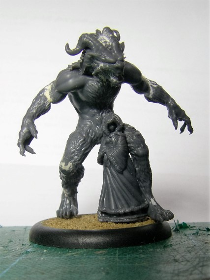 32mm Malifaux Wyrd Games Arcanist Snowstorm being painted