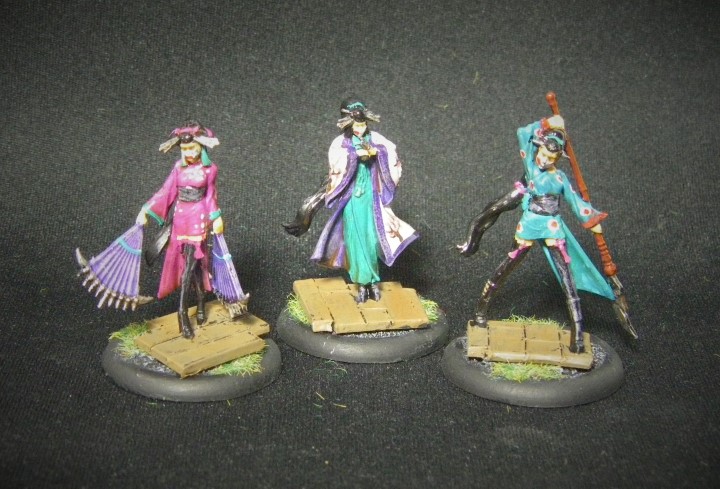 Malifaux, Oiran, Showgirl Crew, 32mm Wyrd Games Figures