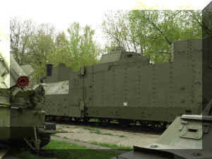 Armoured_train.JPG (159295 bytes)