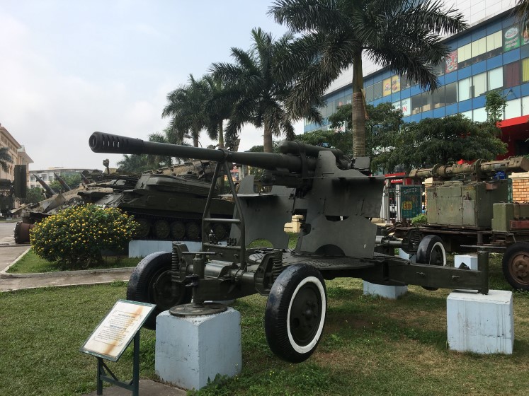 Vietnam War German 88mm AA gun and carriage, Hanoi Museum, Historic Real Kit