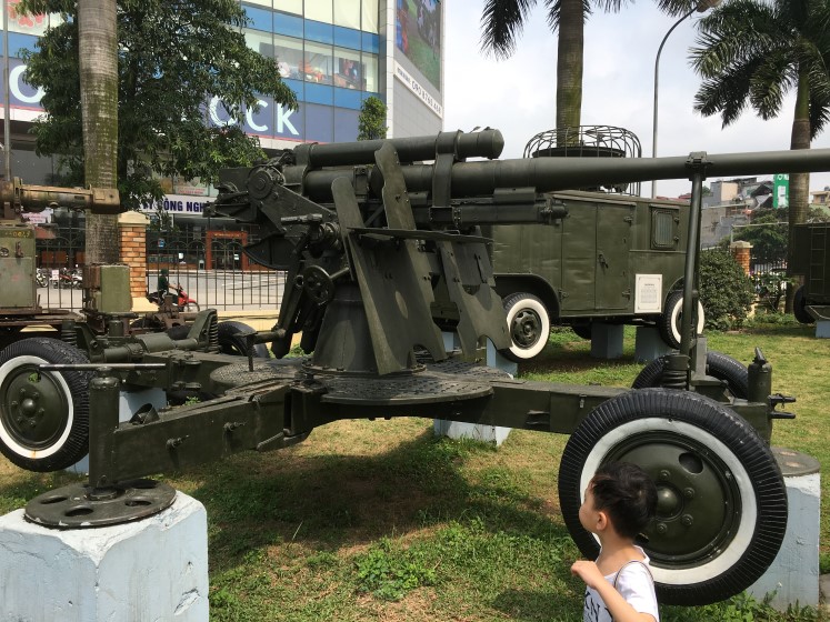 Vietnam War German WW2 AA gun, Hanoi Museum, Historic Real Kit