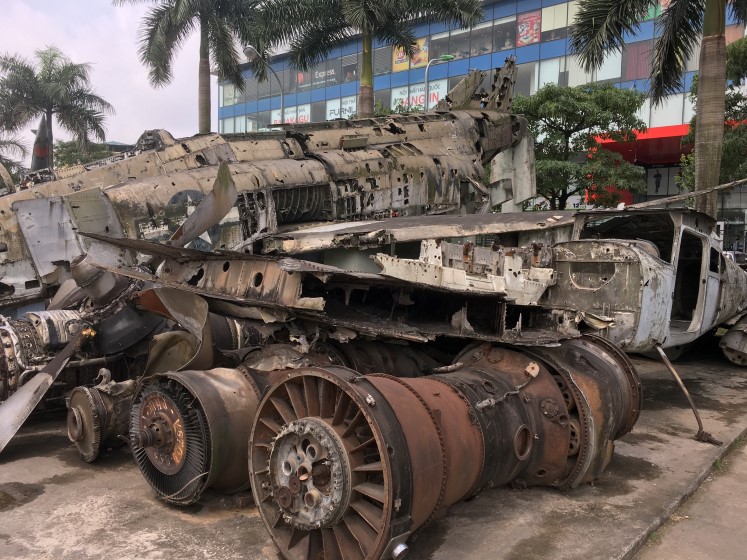 Vietnam War Aircraft & Guns, Hanoi Museum, Historic Real Kit