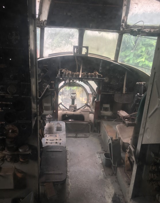 Vietnam Mi-6 helicopter, Hanoi Museum, Historic Real Kit